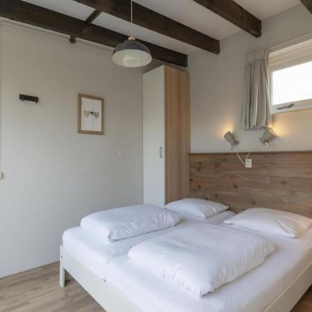 Contemporary Bungalow With Garden Sint Maartensvlotbrug المظهر الخارجي الصورة